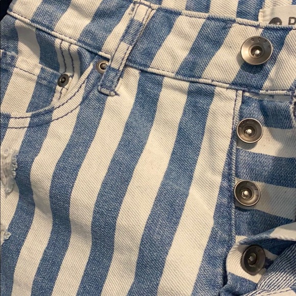 Roxy Denim Striped Shorts - Picture 11 of 11